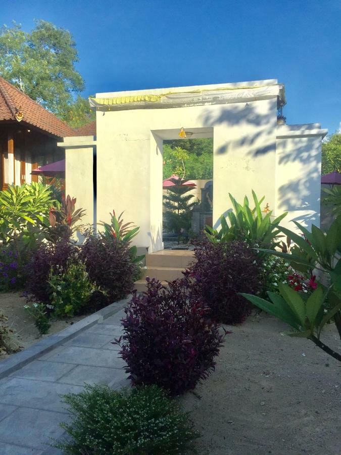 Puri Sari Mangrove Hotel Lembongan Exterior foto